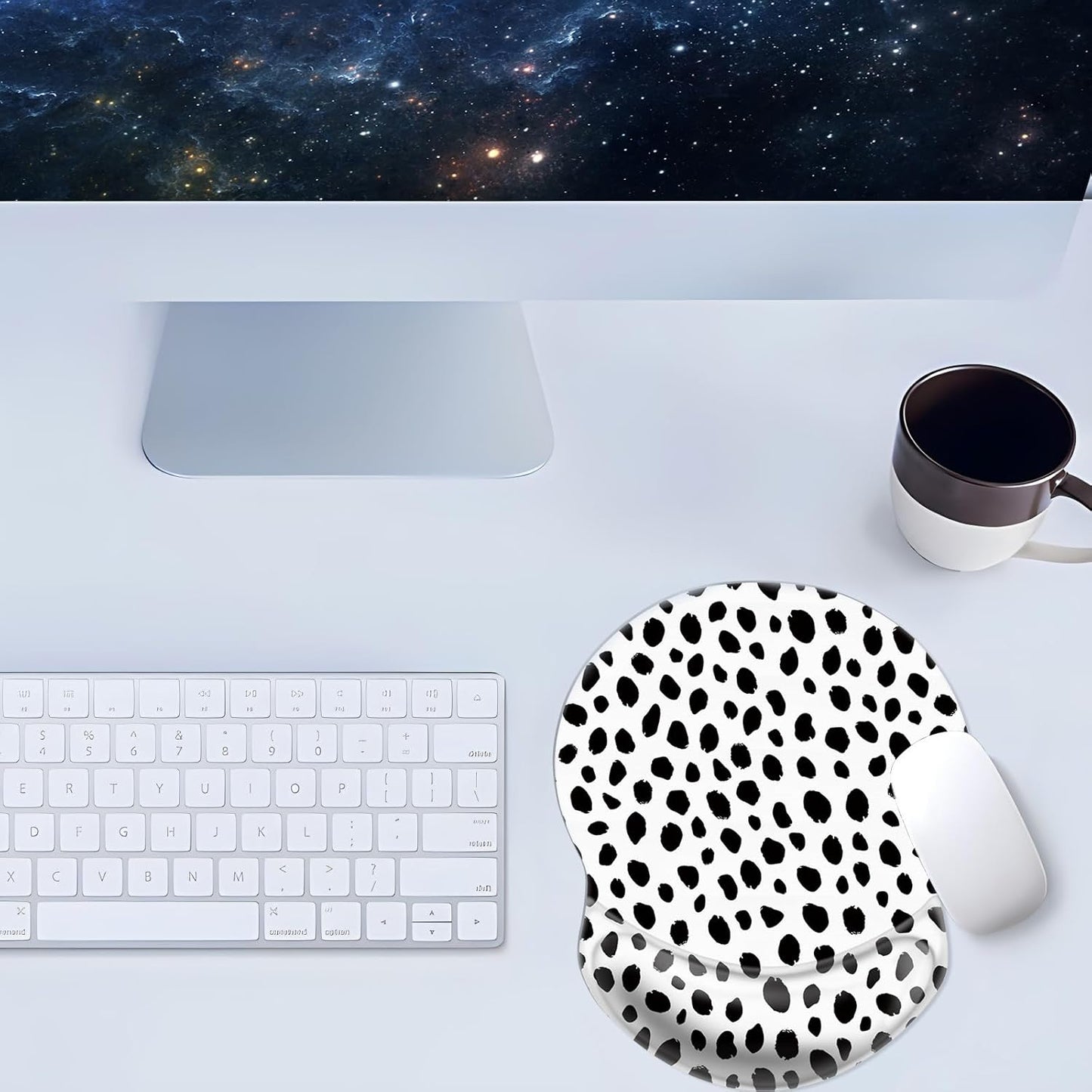 Boutilon Non-Slip Ergonomic Mouse Pad with Gel Wrist Rest Support, Gaming Mouse Pad 8.7 X 7.5 Inches Pad for Computer, Laptop, Home, Office (Polka Dots-Wrist)